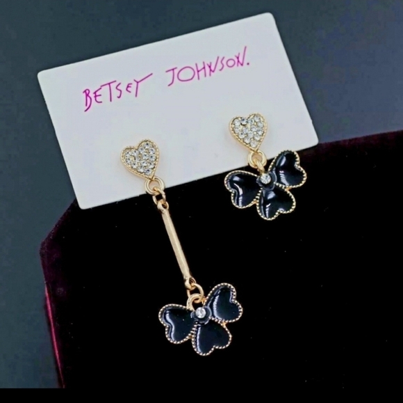 Gold-plated Crystal black mismatched clover Leaf earrings with silver post BOGO - Picture 7 of 14